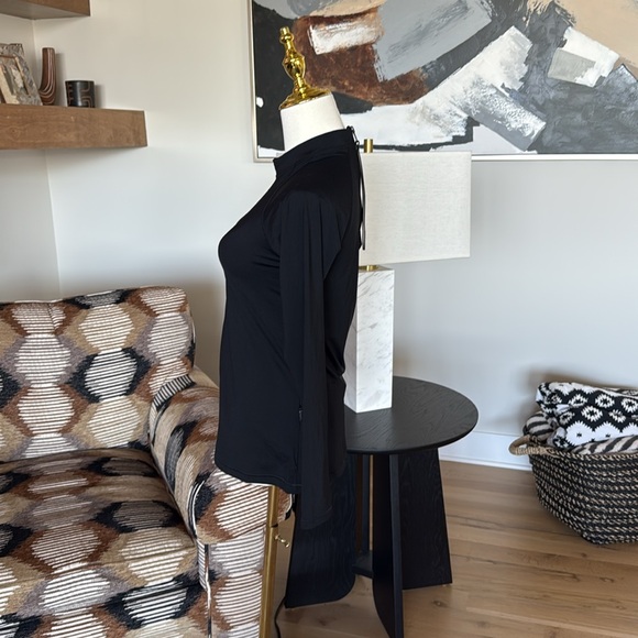 Athleta North Point Rashguard - Picture 7 of 12